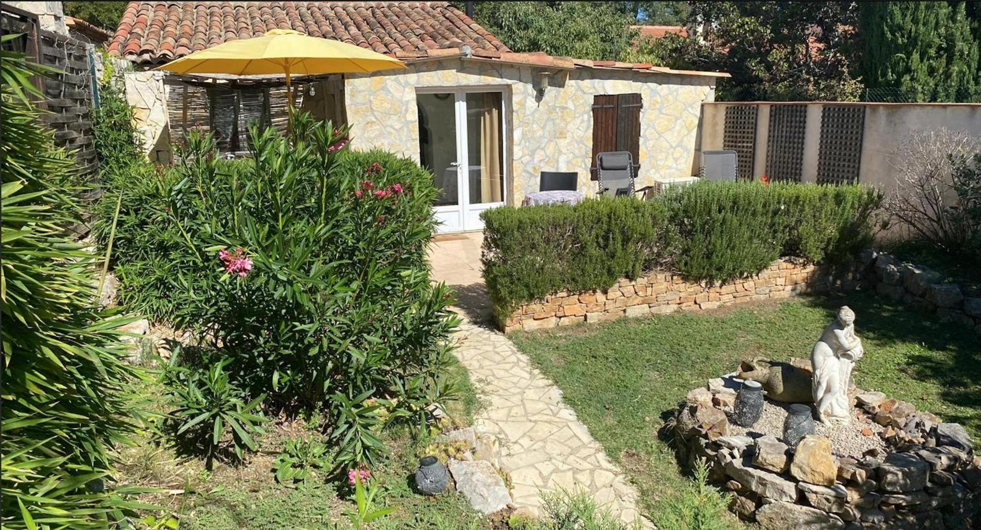 Hébergement de vacances Stunning With Pool In Provence France